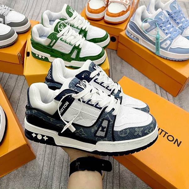 Cách check giày LV chính hãng: Mẹo phân biệt thật giả đơn giản 1 cach check giay lv chinh hang