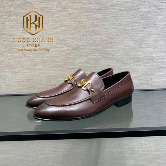 GIÀY LƯỜI VERSACE ĐẾ CAO MÀU NÂU DA TRƠN HỌA TIẾT LOGO TRÒN KHÓA VÀNG GLV06 13 Giày lười Versace đế cao
