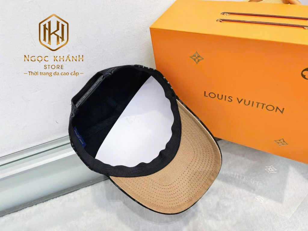 Mũ nam Louis Vuitton