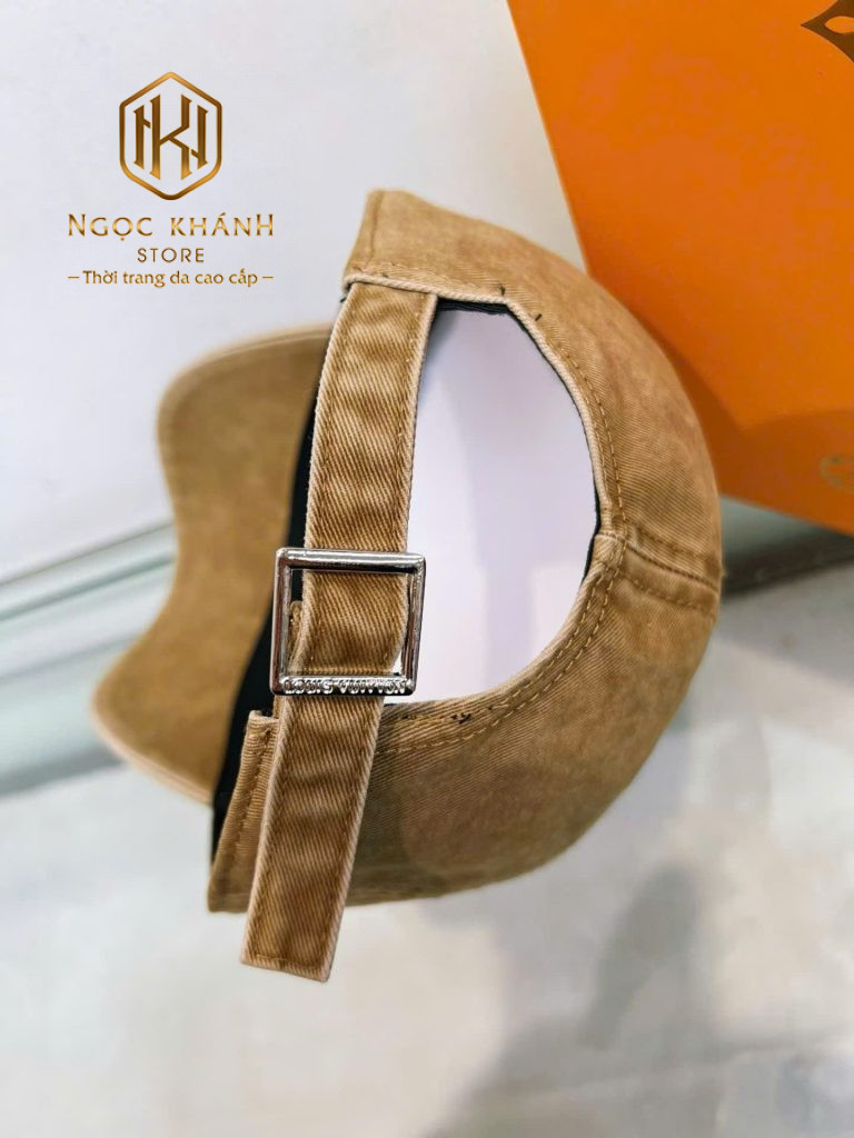 Mũ nam Louis Vuitton