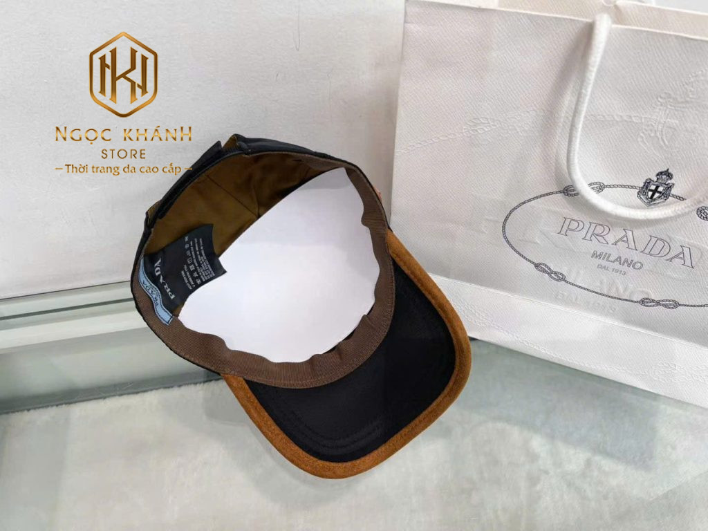 Mũ nam Prada