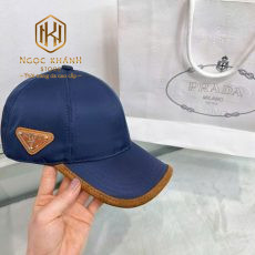 Mũ nam Prada