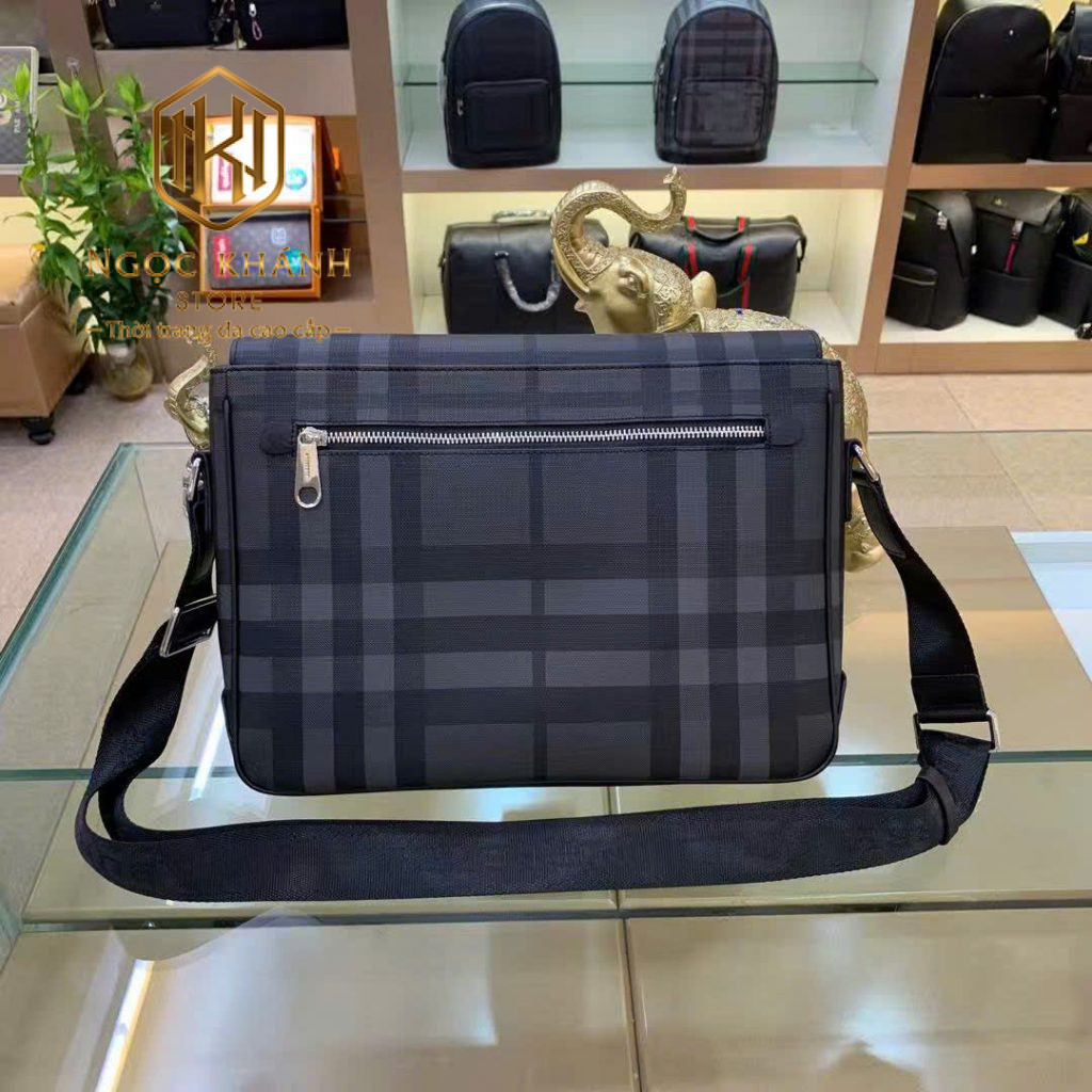 Túi đeo chéo nam Burberry