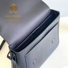 Túi đeo chéo nam Louis Vuitton