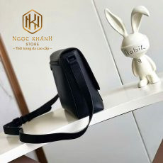 Túi đeo chéo nam Louis Vuitton