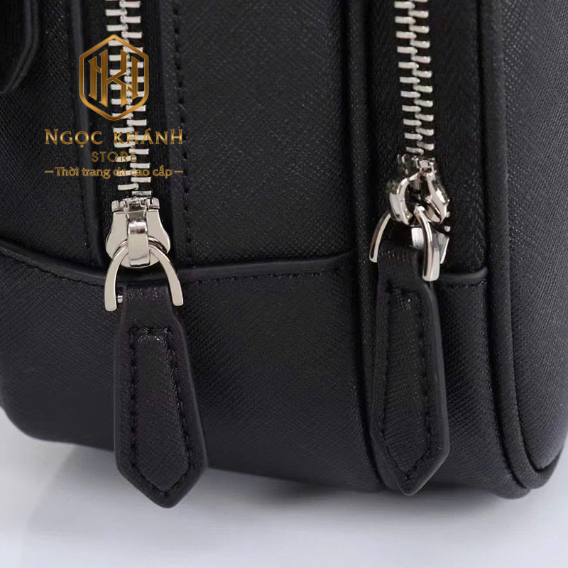 TÚI ĐEO CHÉO NAM MONTBLANC DA TAIGA ĐEN HỌA TIẾT HAI KHÓA TNM03 10 Túi đeo chéo nam Montblanc