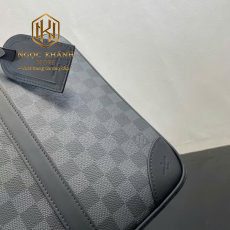 Túi xách nam Louis Vuitton