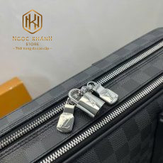 Túi xách nam Louis Vuitton