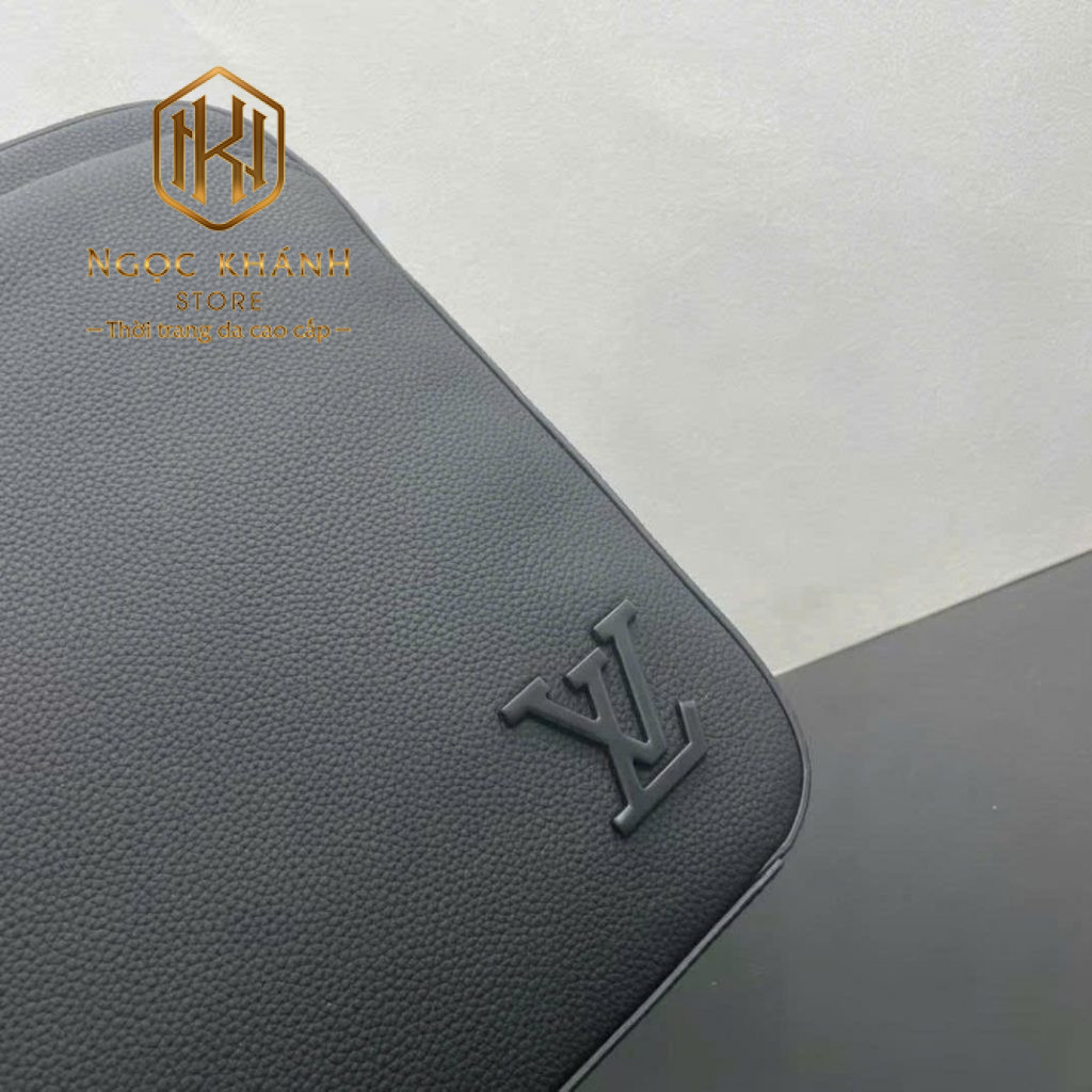 Túi xách nam Louis Vuitton