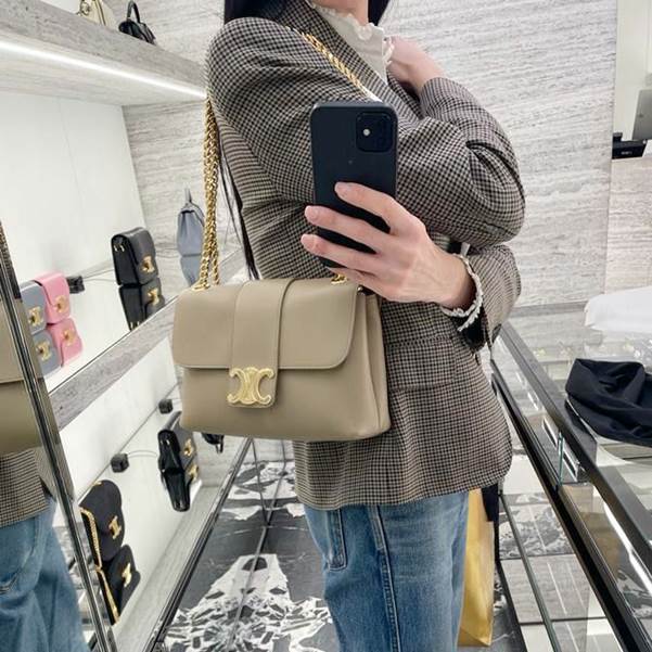 TÚI XÁCH NỮ CELINE MÀU ĐEN HỌA TIẾT DA SẦN LOGO VÀNG TNCL01 10 túi xách Celine nữ