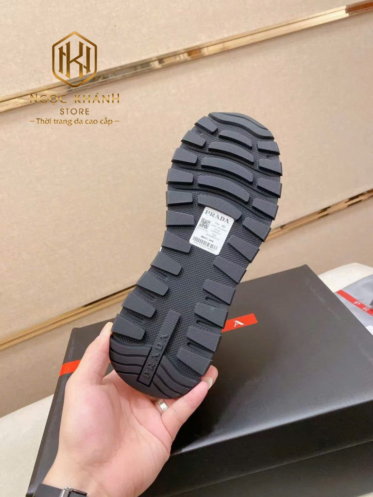 GIÀY NAM PRADA MÀU TRẮNG DA TRƠN HỌA TIẾT LOGO TAM GIÁC ĐEN GNPR20 8 Giày nam Prada