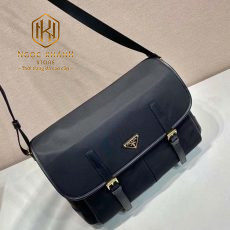 Túi đeo chéo nam Prada