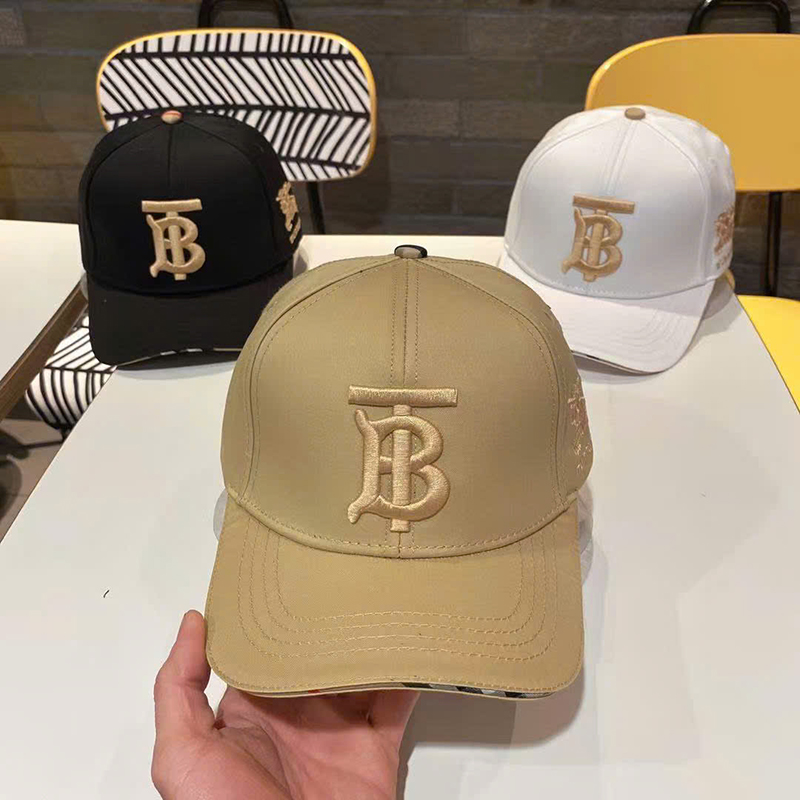 Mũ nam Burberry màu be
